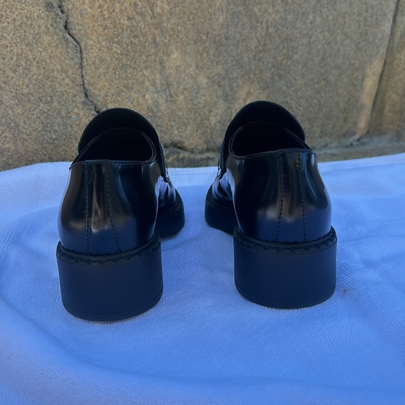 Prada Triangle Logo Loafer (Women) Size 36 - Picture 4 of 8